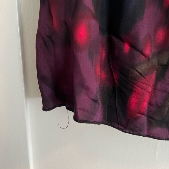 Theory Silk Sleeveless Shell Abstract Print - Picture 2 of 2